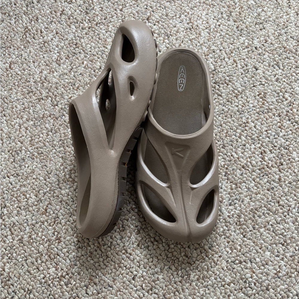 Keen Slip-On Clogs - Picture 4 of 6